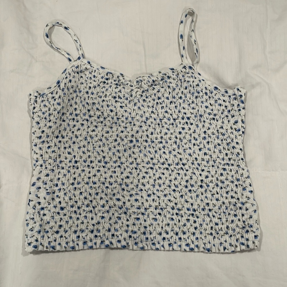 Blue floral Tilly’s cropped tank top, like new